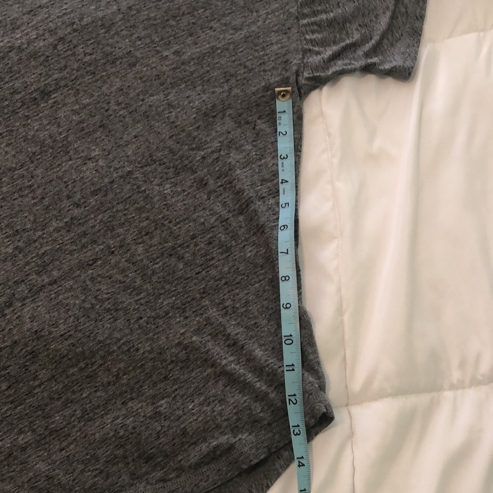 Madewell heather grey T-shirt with high low front - Picture 5 of 7